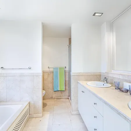 Dom wakacyjny Bahia - Romen 2,4 Penthouse Sea View & Jacuzzi *