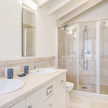 Holiday home Bahia - Romen 2,4 Penthouse Sea View & Jacuzzi